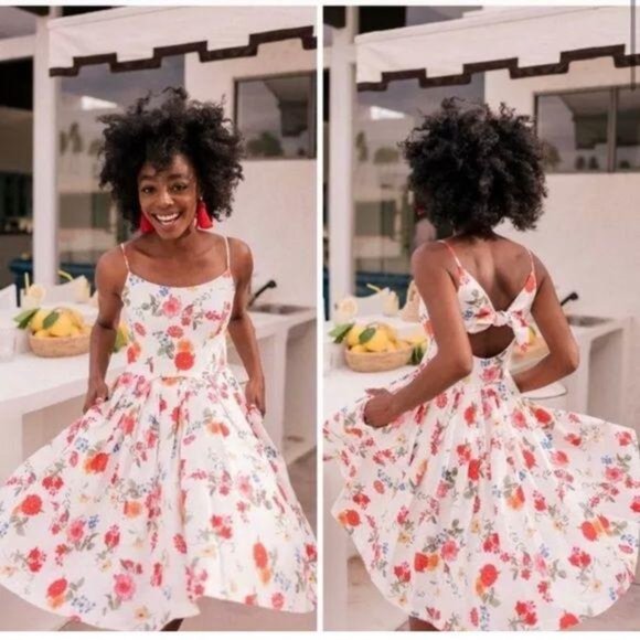 Gal Meets Glam Dresses & Skirts - Gal Meets Glam Cassie Floral Open Back Bow Dress